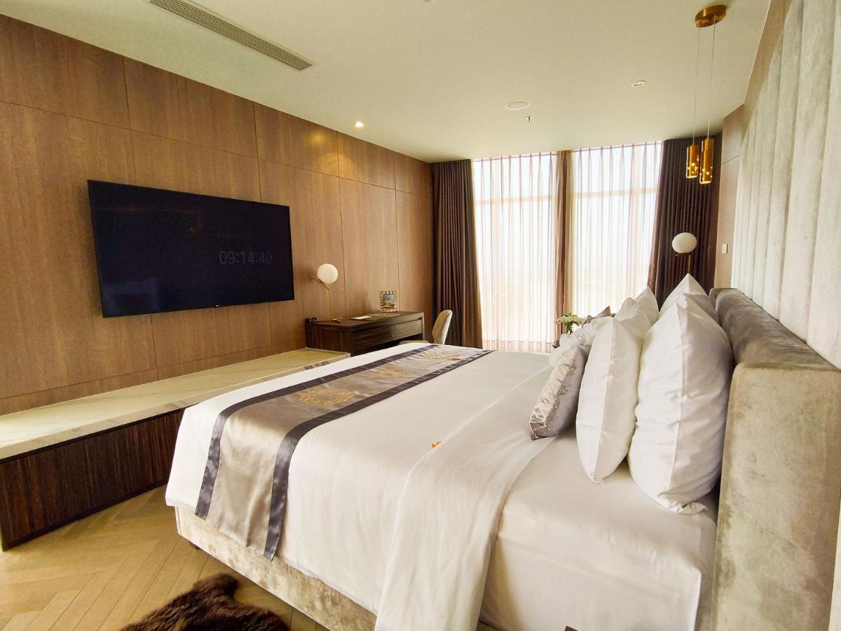 Diamond Stars Ben Tre Hotel Экстерьер фото A bedroom at the hotel